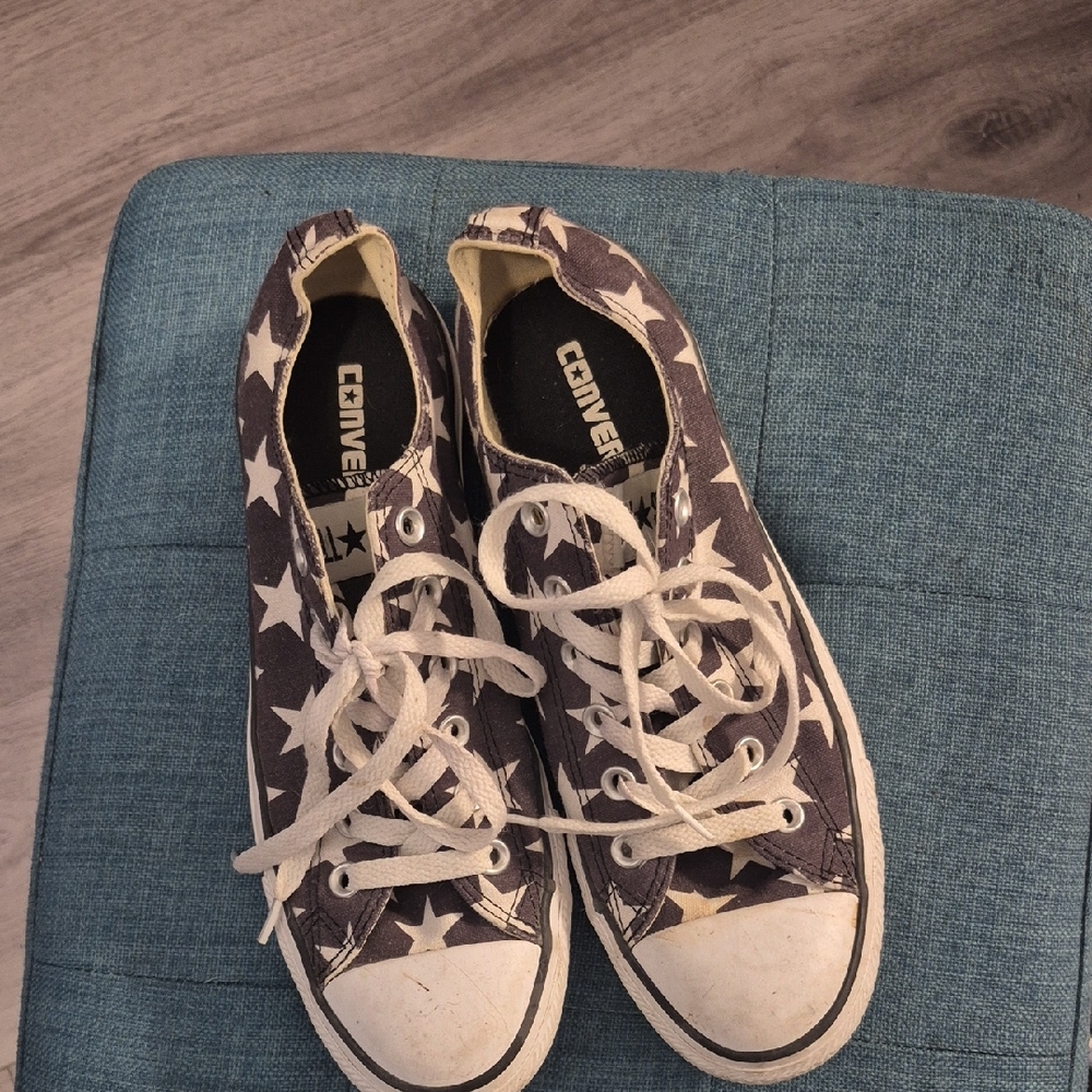 Converse Star-Patterned Sneakers - Black and White